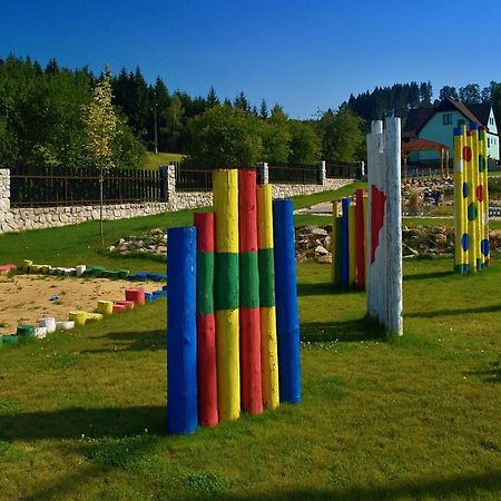 Hotel Forestyma Годонін Екстер'єр фото